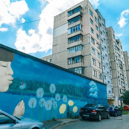 Apartment On Sevastopolska Square Kiev Exterior photo