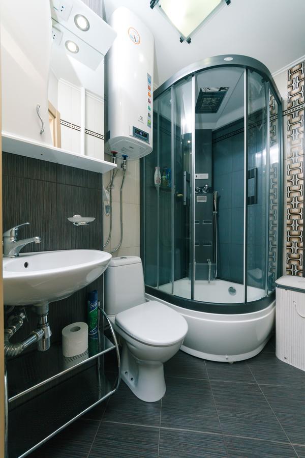 Apartment On Sevastopolska Square Kiev Exterior photo