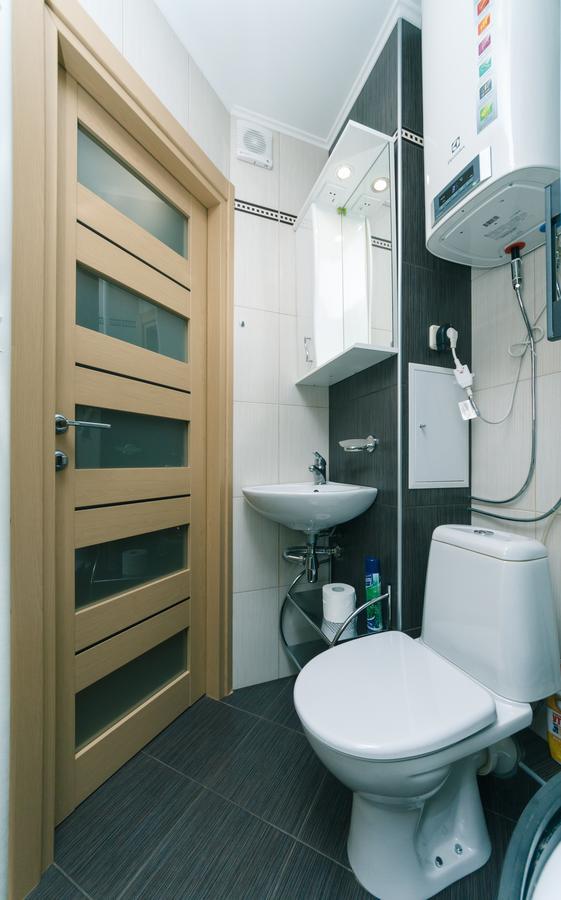 Apartment On Sevastopolska Square Kiev Exterior photo